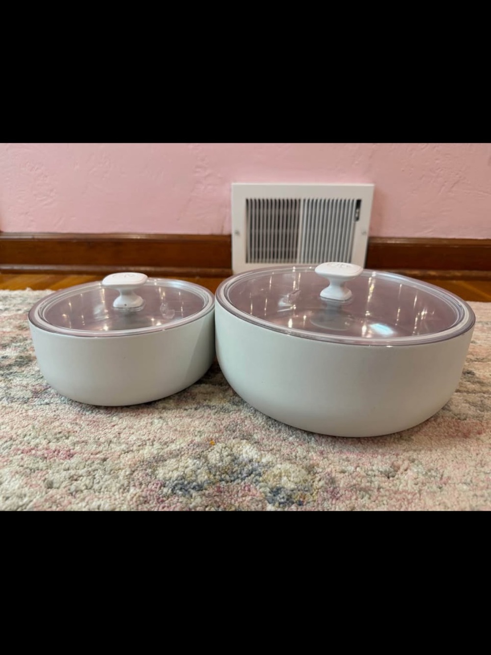 Pampered Chef White Ceramic Mixing/Serving Bowls with Lids - Set of 2